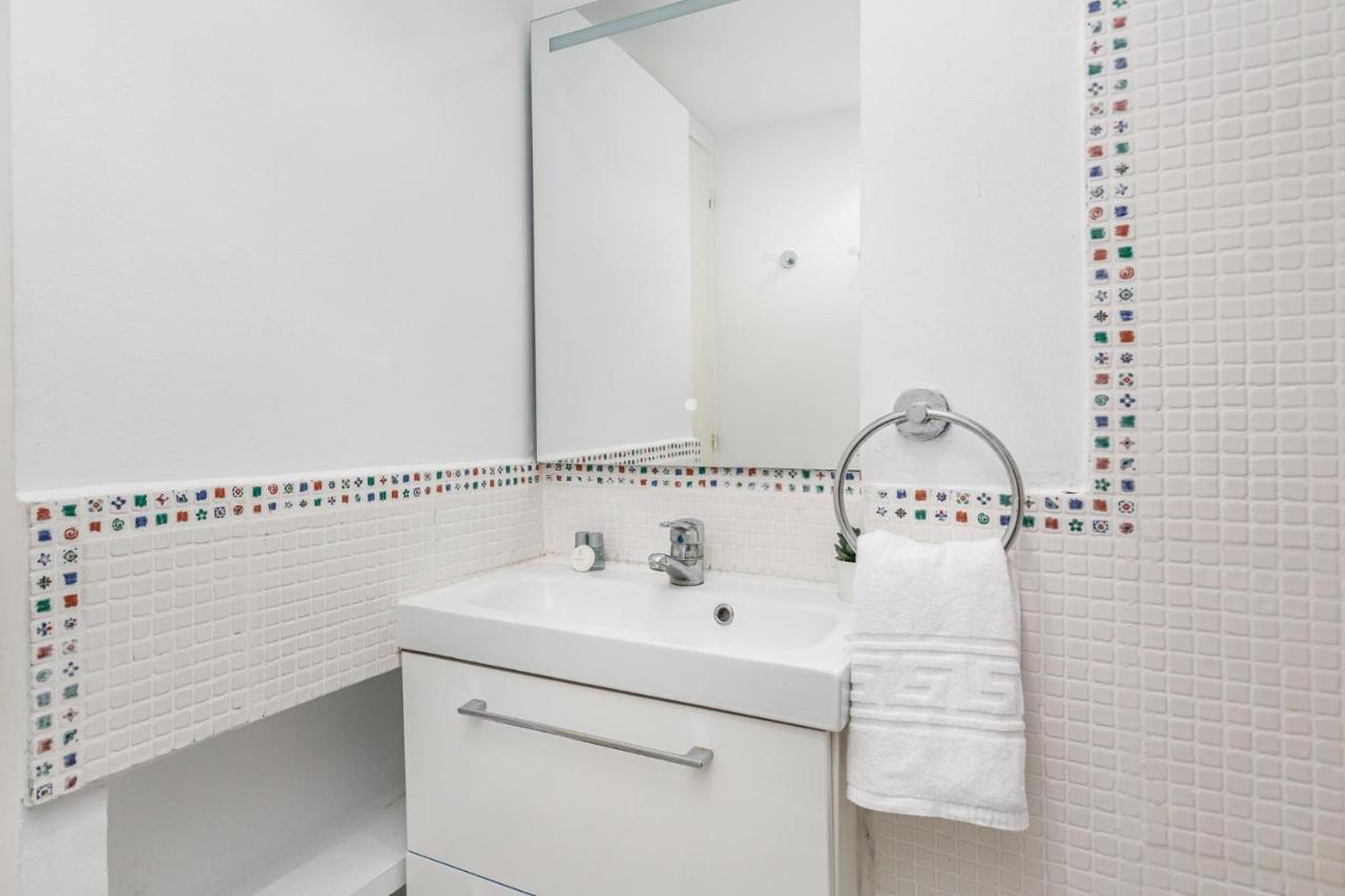 Playa De Bogatell - Soleada Y Serena Barcelona Ngoại thất bức ảnh